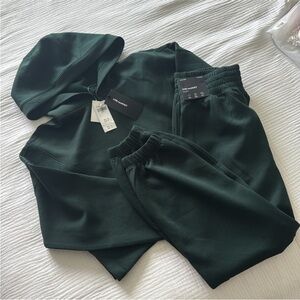 Abercrombie YBP Neoknit hoodie (small) & jogger (medium)set BRAND NEW